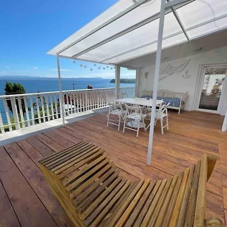 Holiday home Sunrise Seaview Fiesa